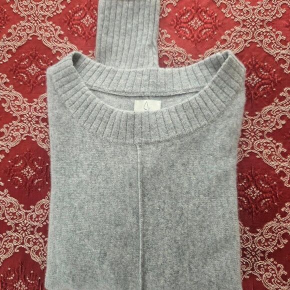 NWT Joie 100% 2-ply cashmere sweater - Picture 1 of 6